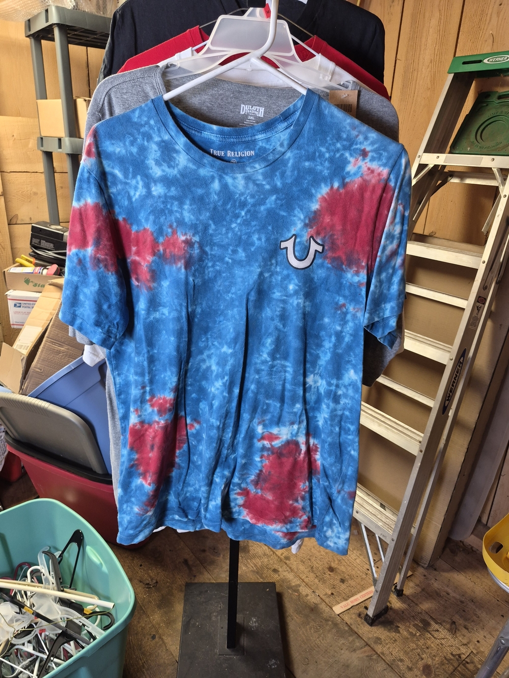 True Religion Kids Blue & Red Tie-Dye Horseshoe Tee Bin 63